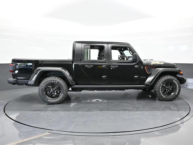 Photo of 2024 Black Clearcoat Jeep Gladiator