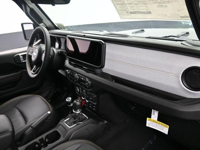 Photo of 2024 Black Clearcoat Jeep Gladiator