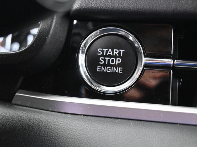 Photo of 2023 White Diamond Mitsubishi Outlander