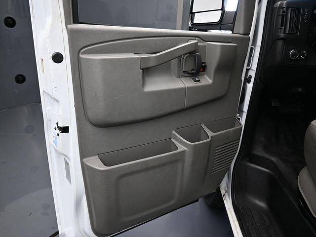 Photo of 2020 Summit White GMC Savana 3500