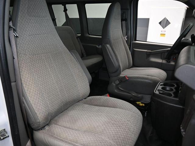 Photo of 2020 Summit White GMC Savana 3500