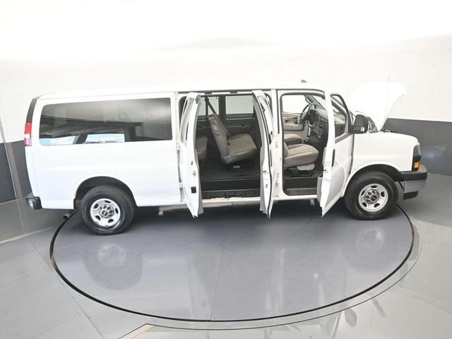 Photo of 2020 Summit White GMC Savana 3500