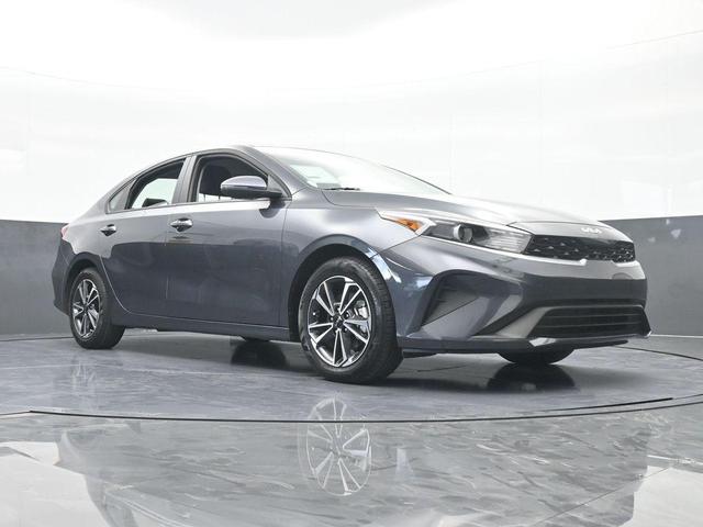 Photo of 2024 Gravity Gray Kia Forte