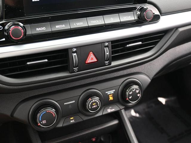 Photo of 2024 Gravity Gray Kia Forte