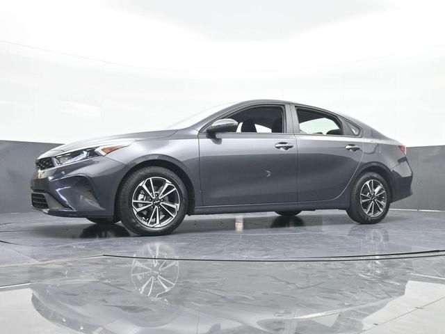 Photo of 2024 Gravity Gray Kia Forte