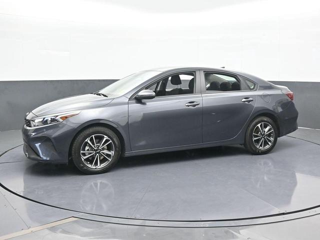 Photo of 2024 Gravity Gray Kia Forte