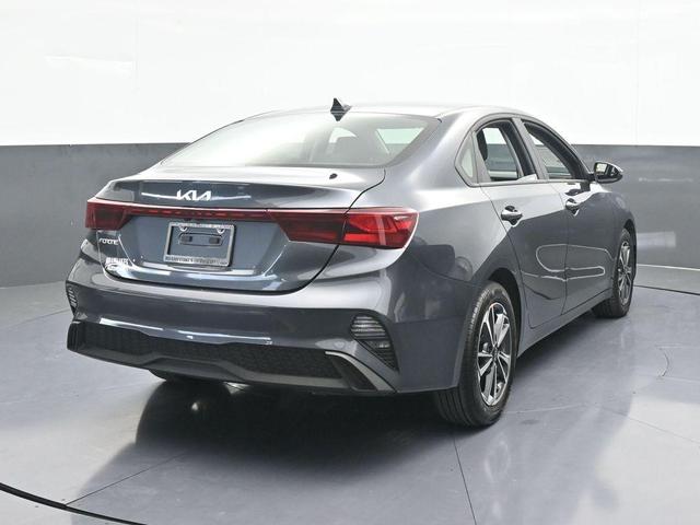 Photo of 2024 Gravity Gray Kia Forte