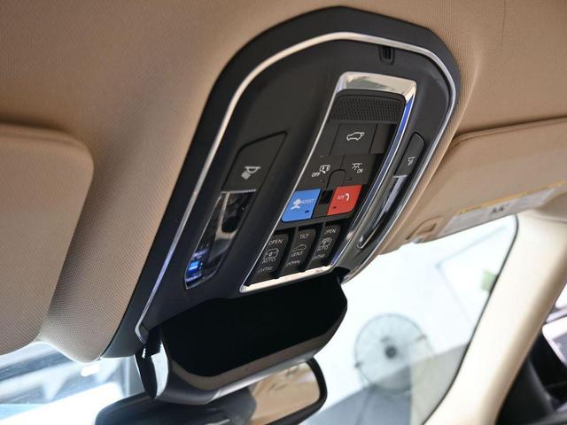 Photo of 2021 Diamond Black Jeep Grand Cherokee L