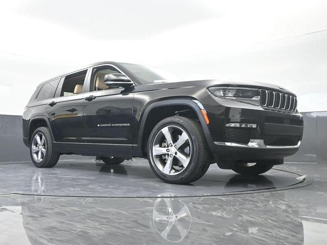 Photo of 2021 Diamond Black Jeep Grand Cherokee L
