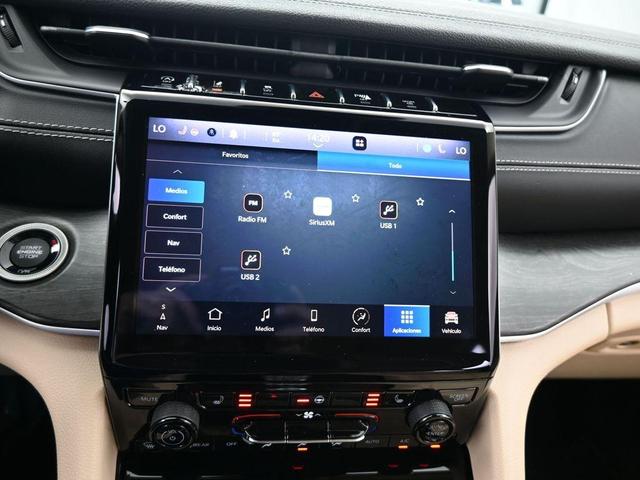 Photo of 2021 Diamond Black Jeep Grand Cherokee L
