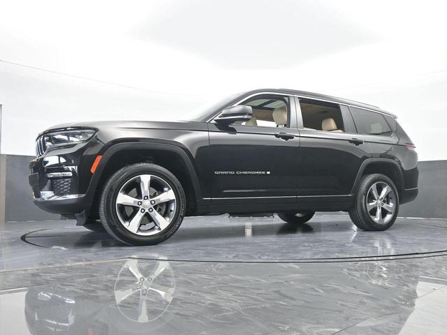 Photo of 2021 Diamond Black Jeep Grand Cherokee L