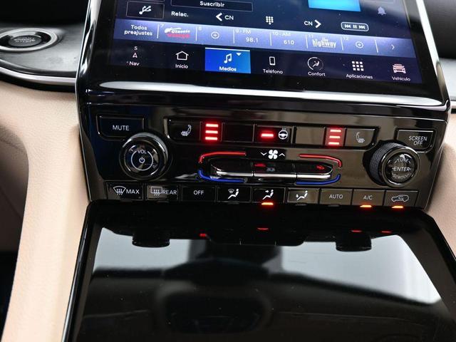 Photo of 2021 Diamond Black Jeep Grand Cherokee L