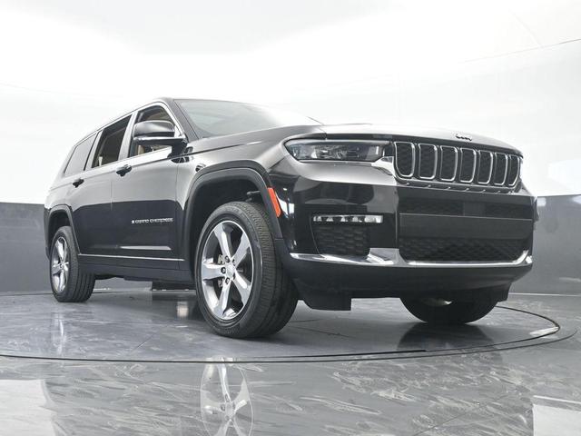 Photo of 2021 Diamond Black Jeep Grand Cherokee L