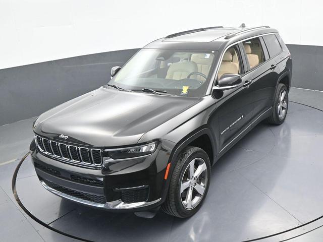 Photo of 2021 Diamond Black Jeep Grand Cherokee L