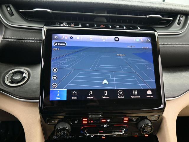 Photo of 2021 Diamond Black Jeep Grand Cherokee L