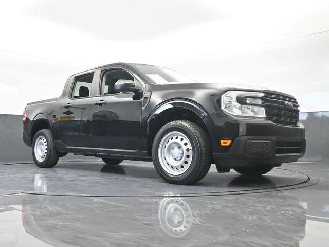 Photo of 2022 Shadow Black Ford Maverick