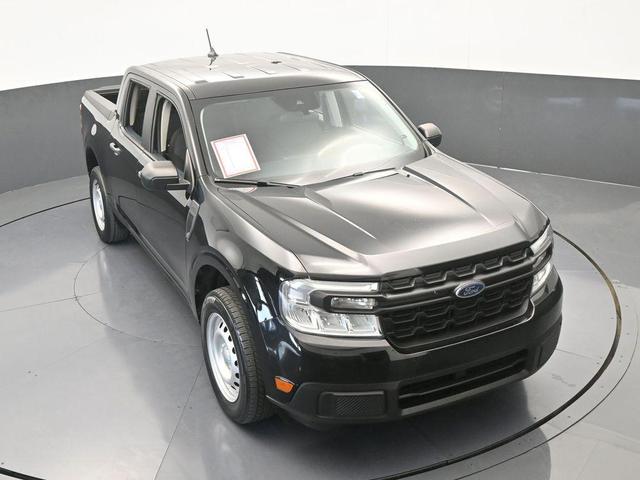 Photo of 2022 Shadow Black Ford Maverick