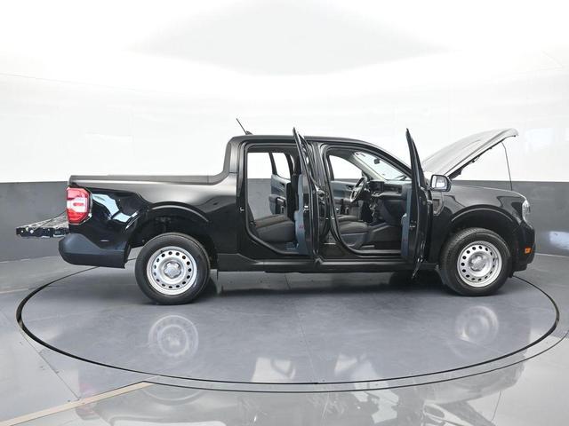 Photo of 2022 Shadow Black Ford Maverick