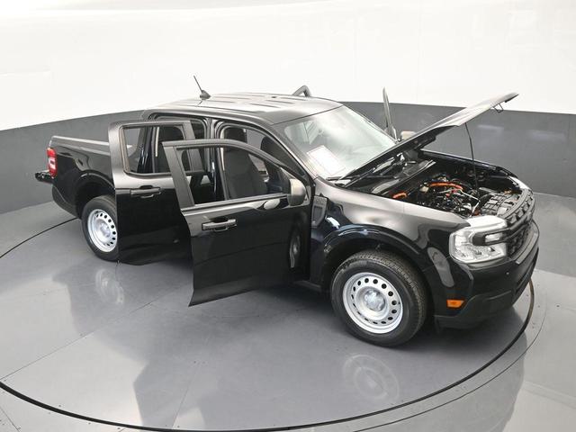Photo of 2022 Shadow Black Ford Maverick