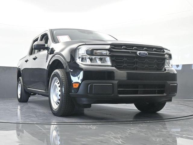 Photo of 2022 Shadow Black Ford Maverick