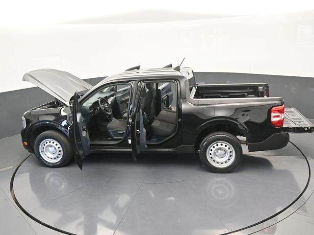 Photo of 2022 Shadow Black Ford Maverick