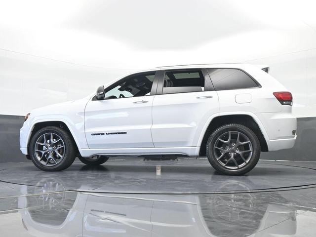 Photo of 2021 Bright White Clearcoat Jeep Grand Cherokee