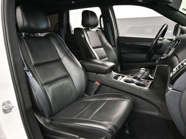 Photo of 2021 Bright White Clearcoat Jeep Grand Cherokee