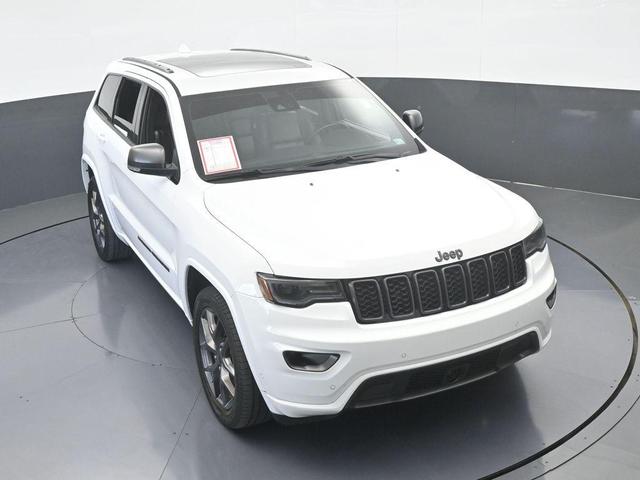 Photo of 2021 Bright White Clearcoat Jeep Grand Cherokee