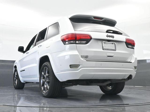 Photo of 2021 Bright White Clearcoat Jeep Grand Cherokee