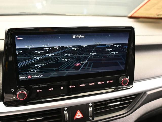 Photo of 2022 Snow White Pearl Kia Forte