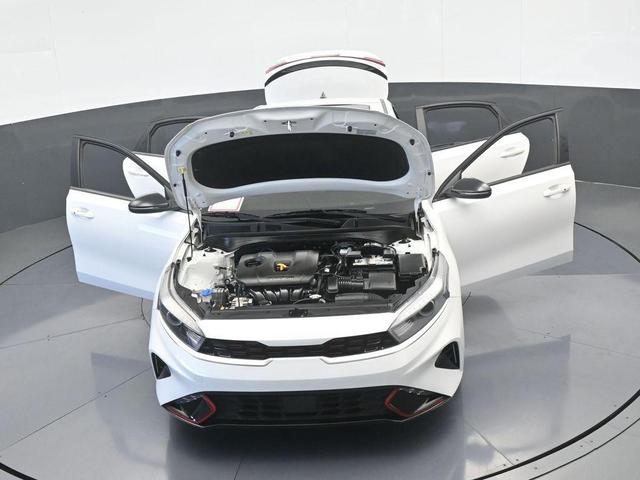 Photo of 2022 Snow White Pearl Kia Forte