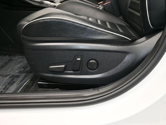Photo of 2022 Snow White Pearl Kia Forte
