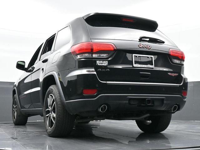 Photo of 2020 Diamond Black Jeep Grand Cherokee