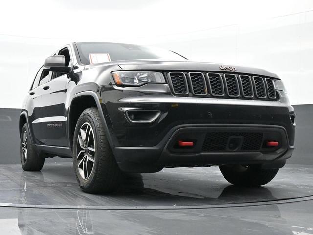 Photo of 2020 Diamond Black Jeep Grand Cherokee
