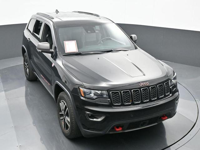 Photo of 2020 Diamond Black Jeep Grand Cherokee
