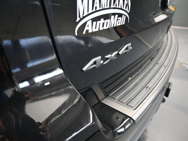 Photo of 2020 Diamond Black Jeep Grand Cherokee
