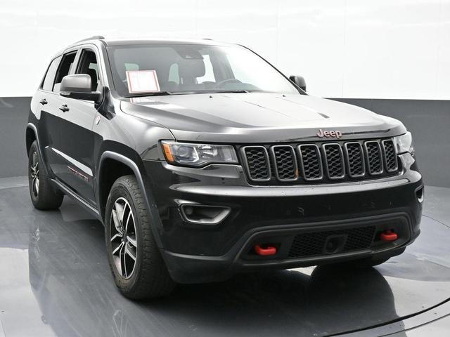 Photo of 2020 Diamond Black Jeep Grand Cherokee