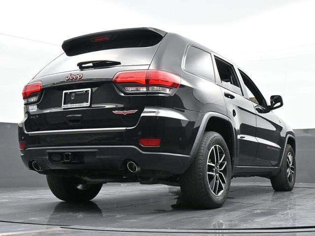 Photo of 2020 Diamond Black Jeep Grand Cherokee
