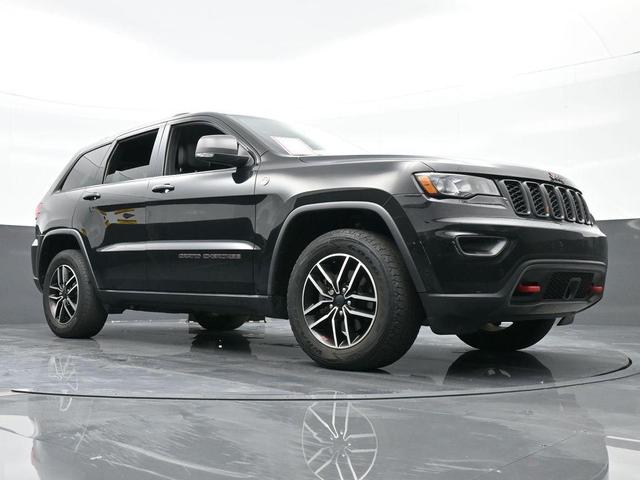 Photo of 2020 Diamond Black Jeep Grand Cherokee
