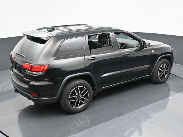 Photo of 2020 Diamond Black Jeep Grand Cherokee