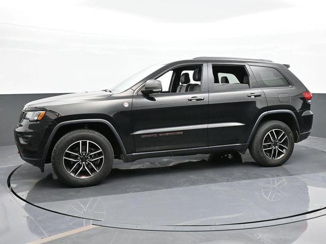 Photo of 2020 Diamond Black Jeep Grand Cherokee