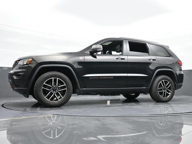 Photo of 2020 Diamond Black Jeep Grand Cherokee