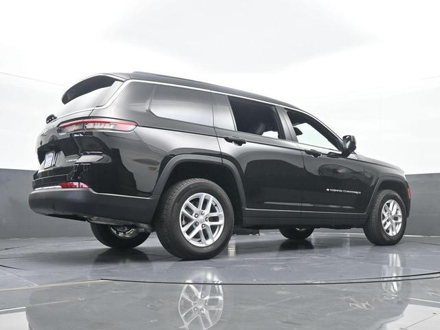 Photo of 2024 Diamond Black Jeep Grand Cherokee L