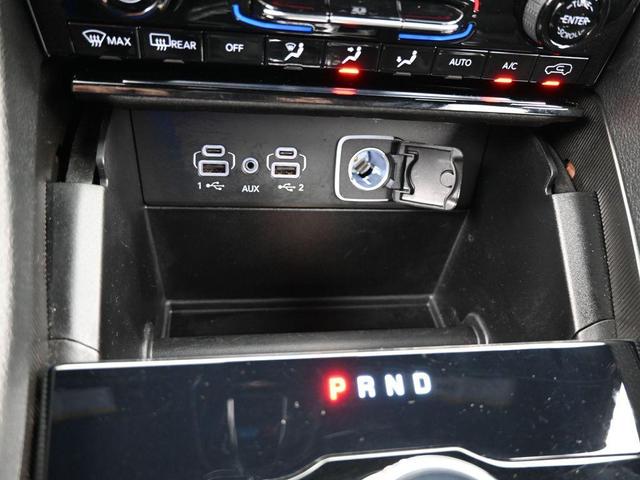 Photo of 2024 Diamond Black Jeep Grand Cherokee L