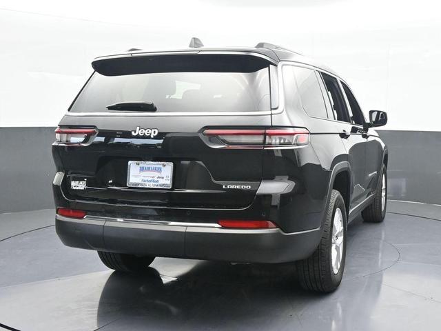 Photo of 2024 Diamond Black Jeep Grand Cherokee L