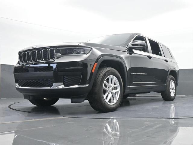 Photo of 2024 Diamond Black Jeep Grand Cherokee L