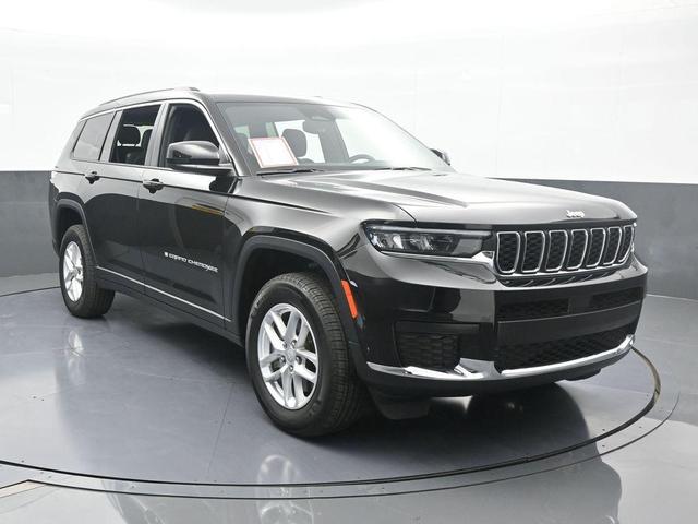 Photo of 2024 Diamond Black Jeep Grand Cherokee L