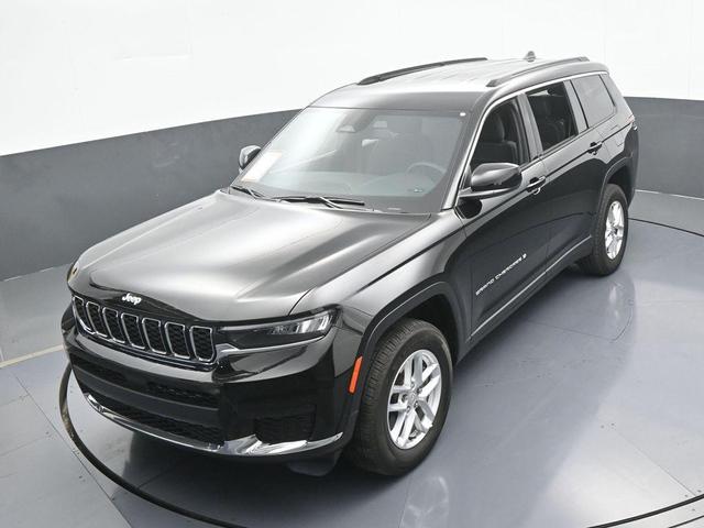 Photo of 2024 Diamond Black Jeep Grand Cherokee L