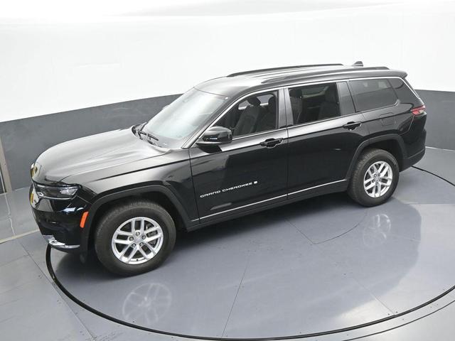 Photo of 2024 Diamond Black Jeep Grand Cherokee L
