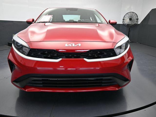 Photo of 2023 Currant Red Kia Forte